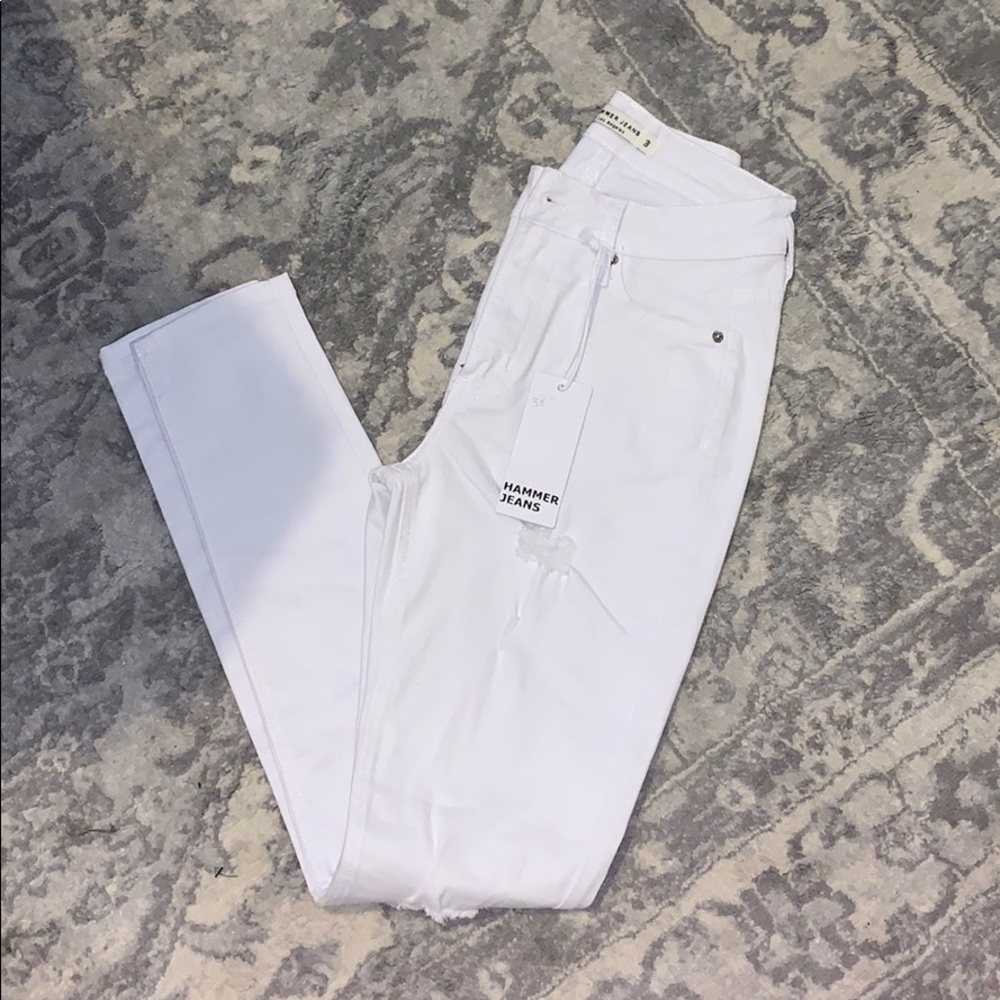 white high waisted jeans